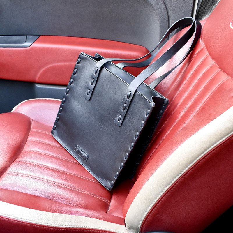 Delilah Shoulder Tote Bag