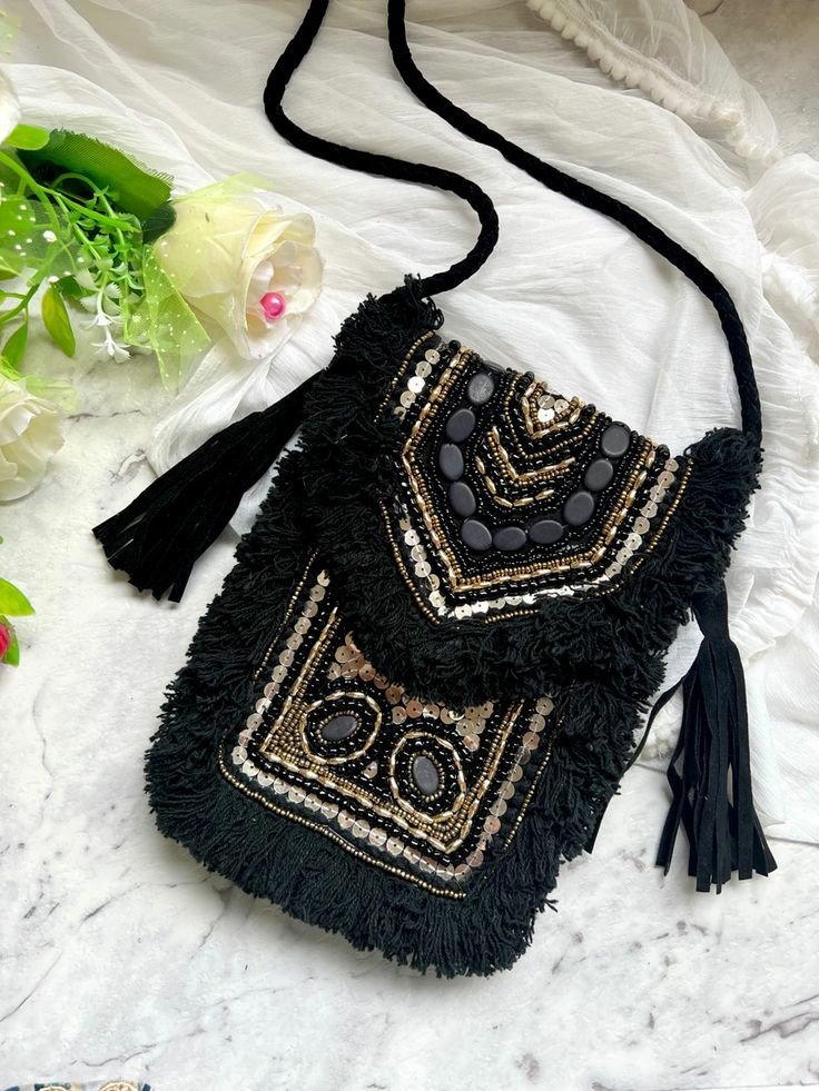 Black Pearl phone bag